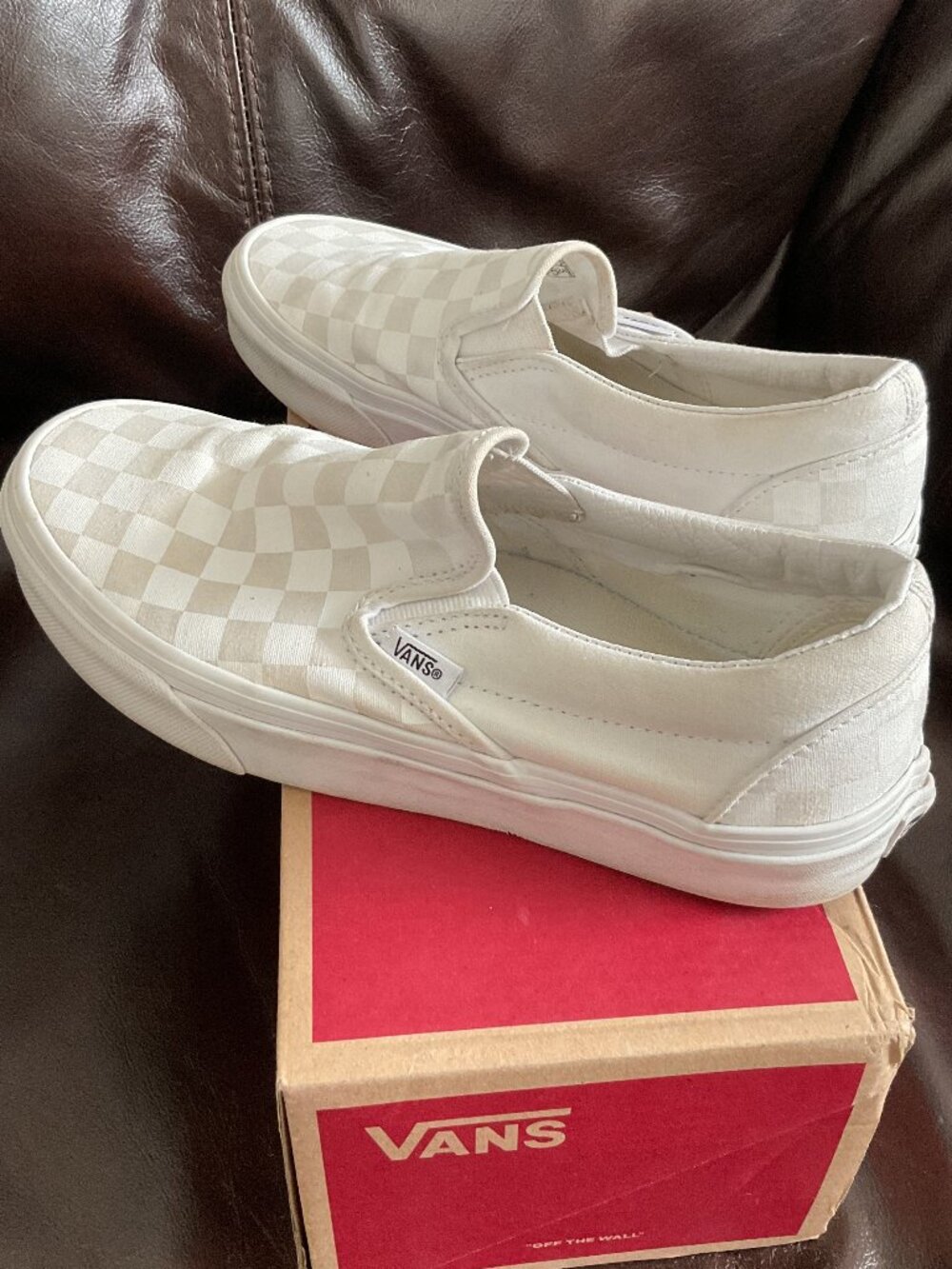 Vans Classic Slip On White Checkered Shoes Mens SZ 6, Ladies SZ 7.5 - Picture 3 of 5